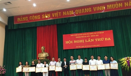 Đảng bộ Viện KSND thành phố Hà Nội vinh dự được biểu dương, khen thưởng...